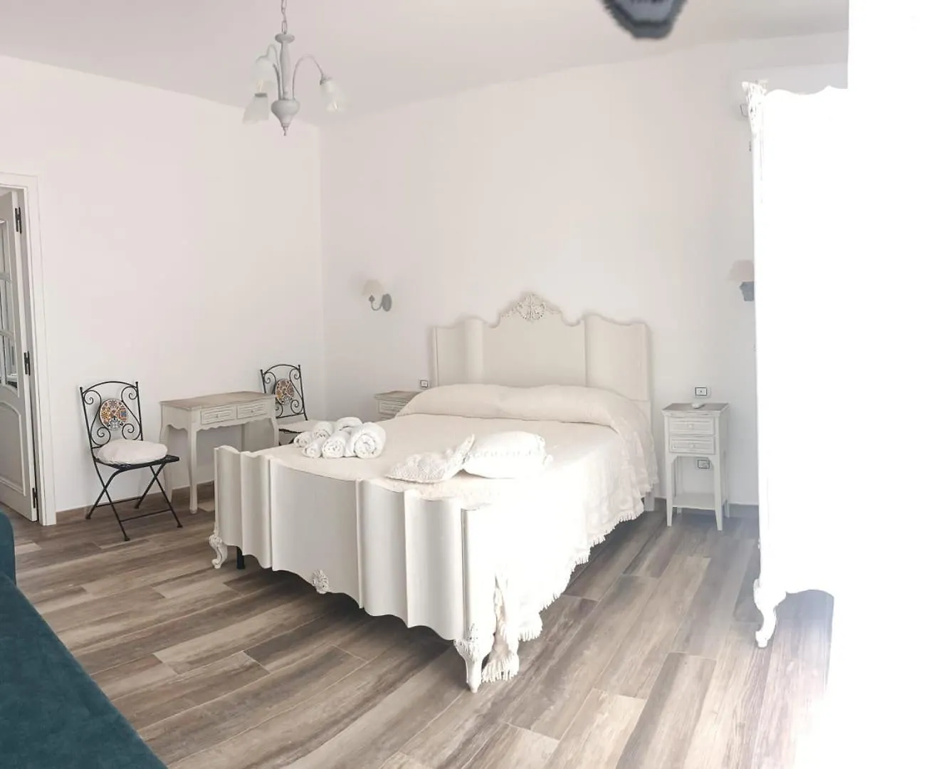 Cristalli Di Keli Santa Elisabetta Guest house
