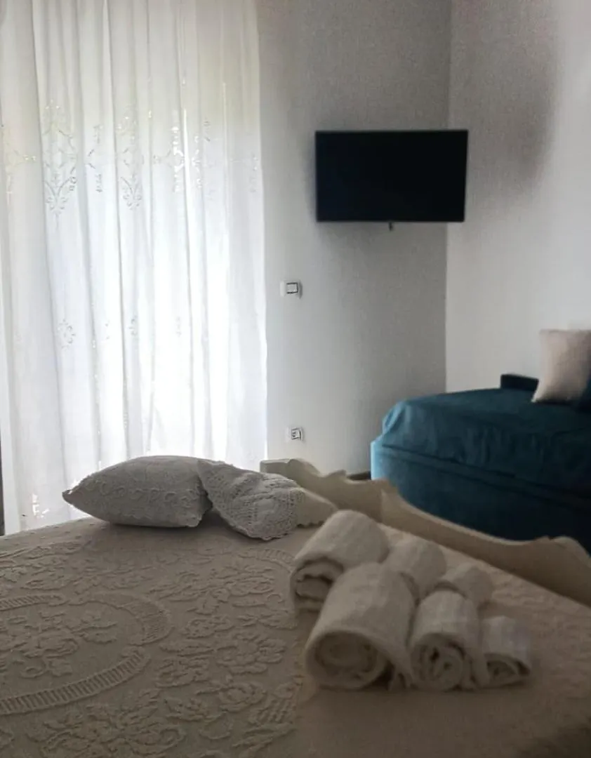 Cristalli Di Keli Santa Elisabetta Guest house